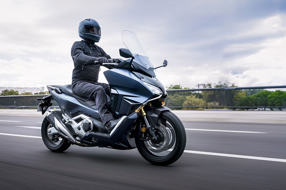 El Honda Forza 750 es un scooter gran turismo para el carnet A2
