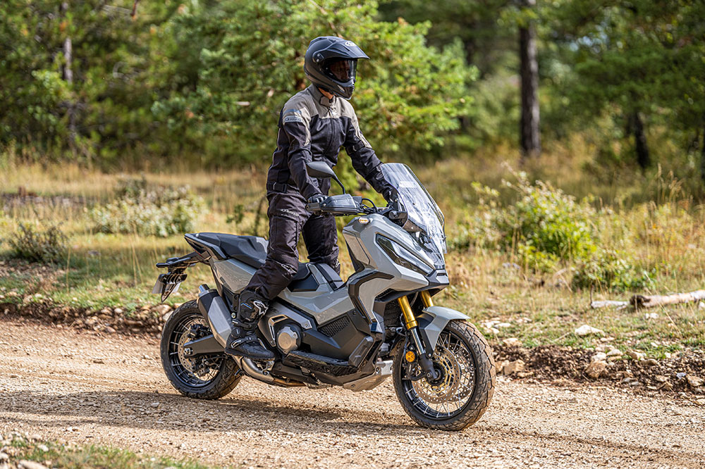 El Honda X ADV estrena un motor más eficiente y algo más potente