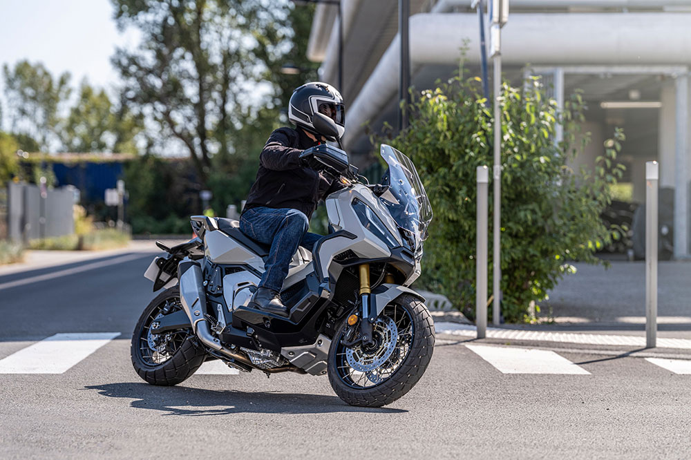 El Honda X ADV es un scooter muy versátil, para nuestros compromisos diarios y para las rutas por muy extreman que sean