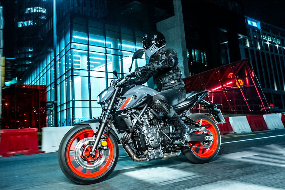 Ya tienes en el mercado seguros a todo riesgo para la Yamaha MT 07 a precios muy interesantes