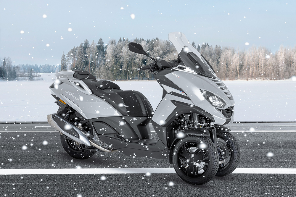 Peugeto Metropolis en la nieve