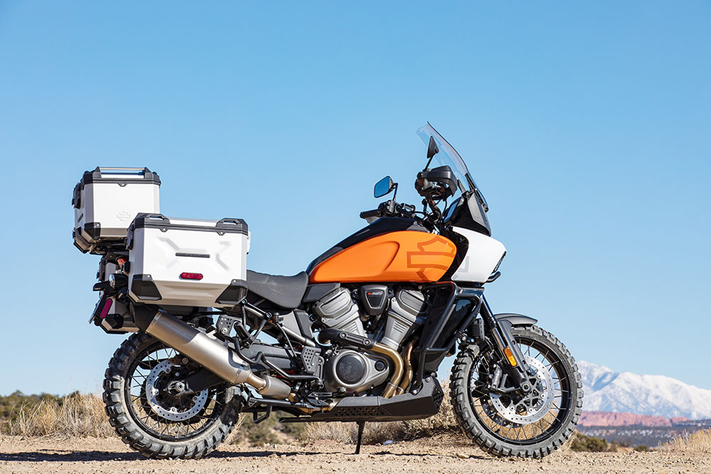 Harley Davidson ofrecerá varias tipos de maletas como estas de aluminio tipo trail, junto con otras de corte deportivo o semirrígido