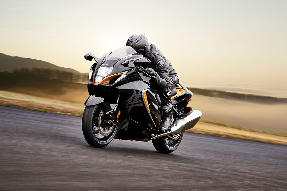 La Suzuki Hayabusa apareció en 1999 para competir con la Honda CBR 1000 XX Blackbird o la Kawasaki Ninja ZX 11