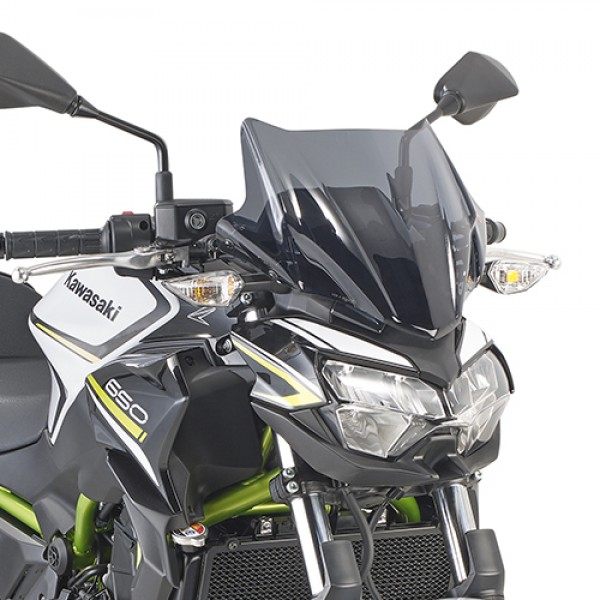 Kawasaki Z650 equipada con Kappa