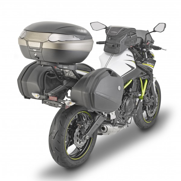 Kawasaki Z650 equipada con Kappa