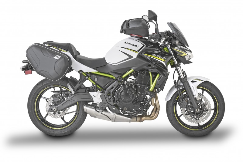 Kawasaki Z650 equipada con Kappa