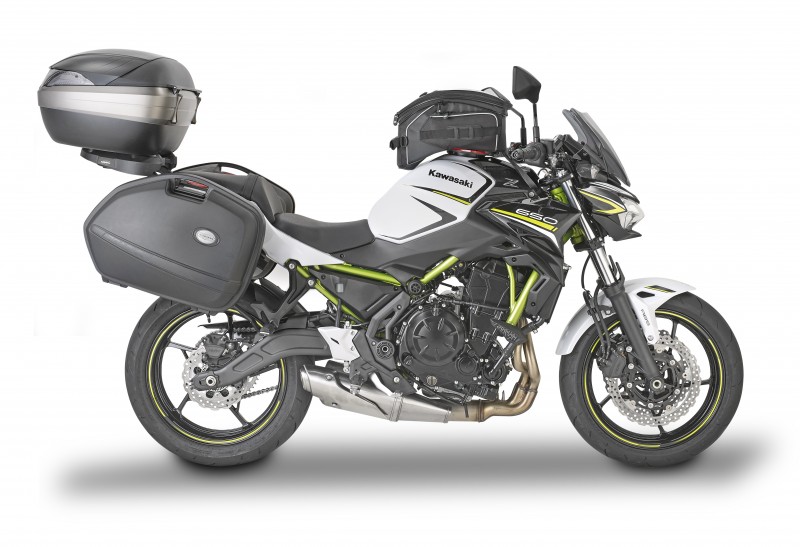 Kawasaki Z650 equipada con Kappa