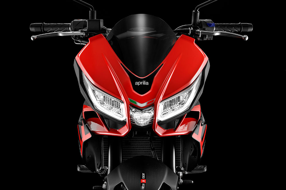 La iluminación de las Aprilia RS y Tuono 125 es de LED