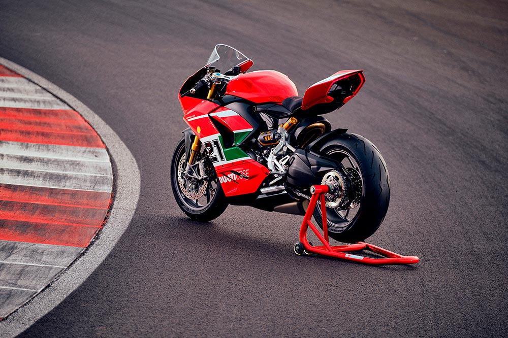 Ducati Panigale V2 Bayliss 1st Championship 20th Anniversary