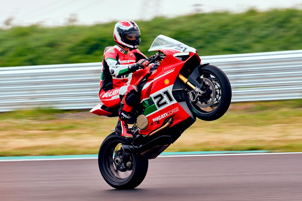 Solo se ha reducido tres kilos de peso en relación con la Panigale de serie