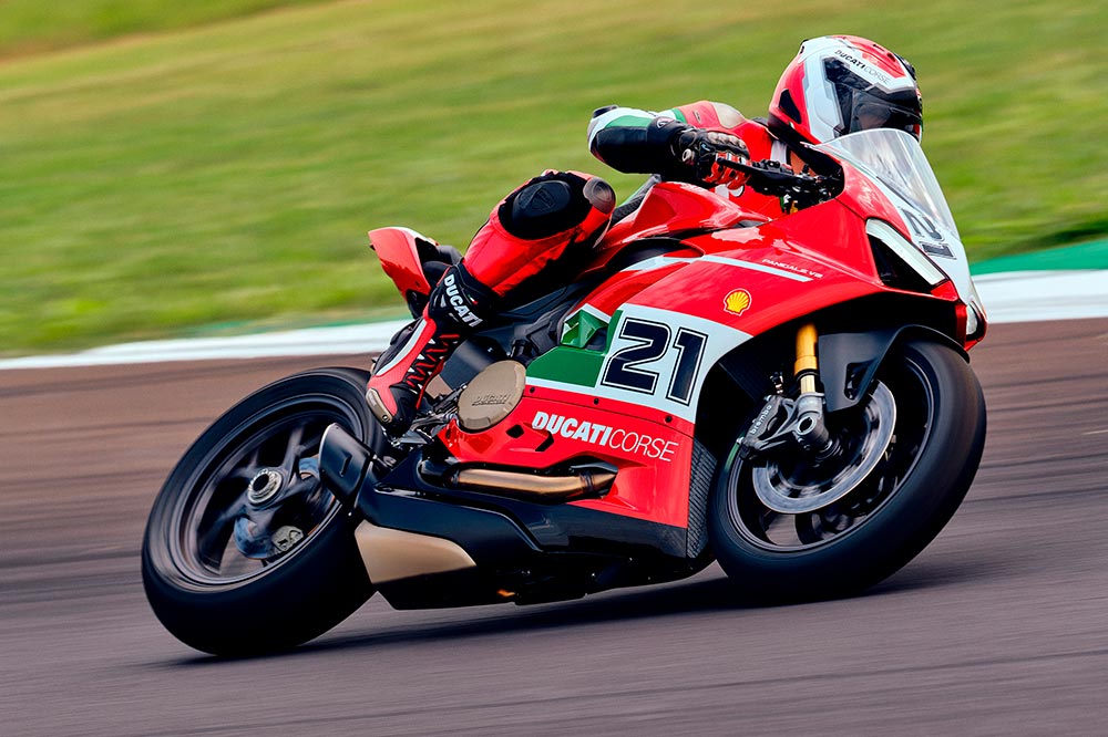 El precio de la Ducati Panigale V2 Troy Bayliss es de 22.490 euros