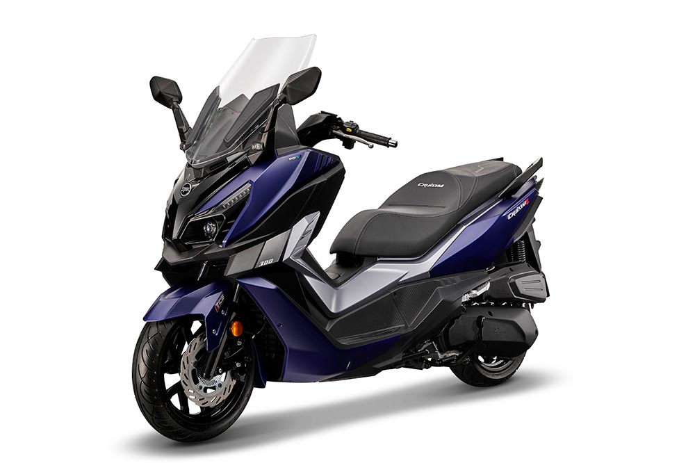 Frente a sus rivales ofrece uno de los precios más bajos dentro de la categoría scooter GT