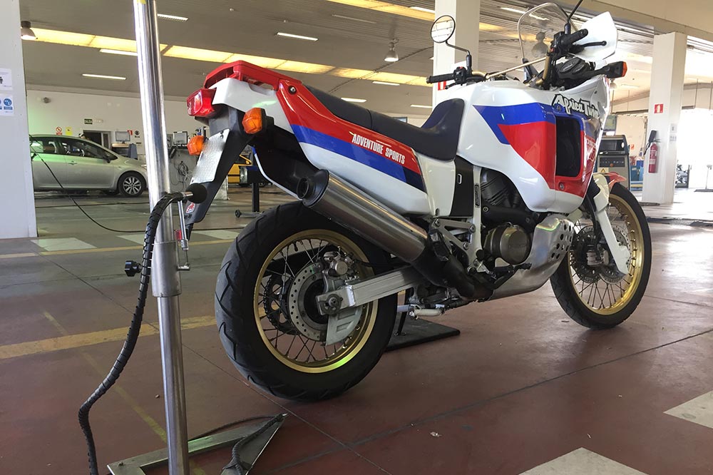¿Pasas la ITV de tu moto?