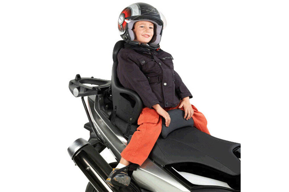 Niños en Moto