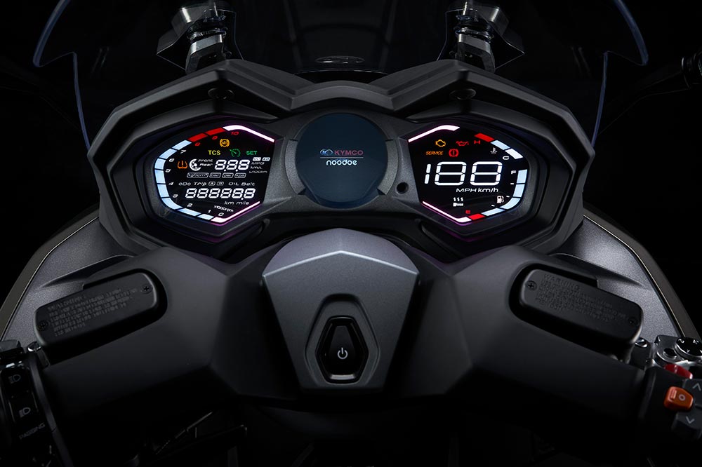 Nuevo cuadro de instrumentos del KYMCO AK 550 ST 2022