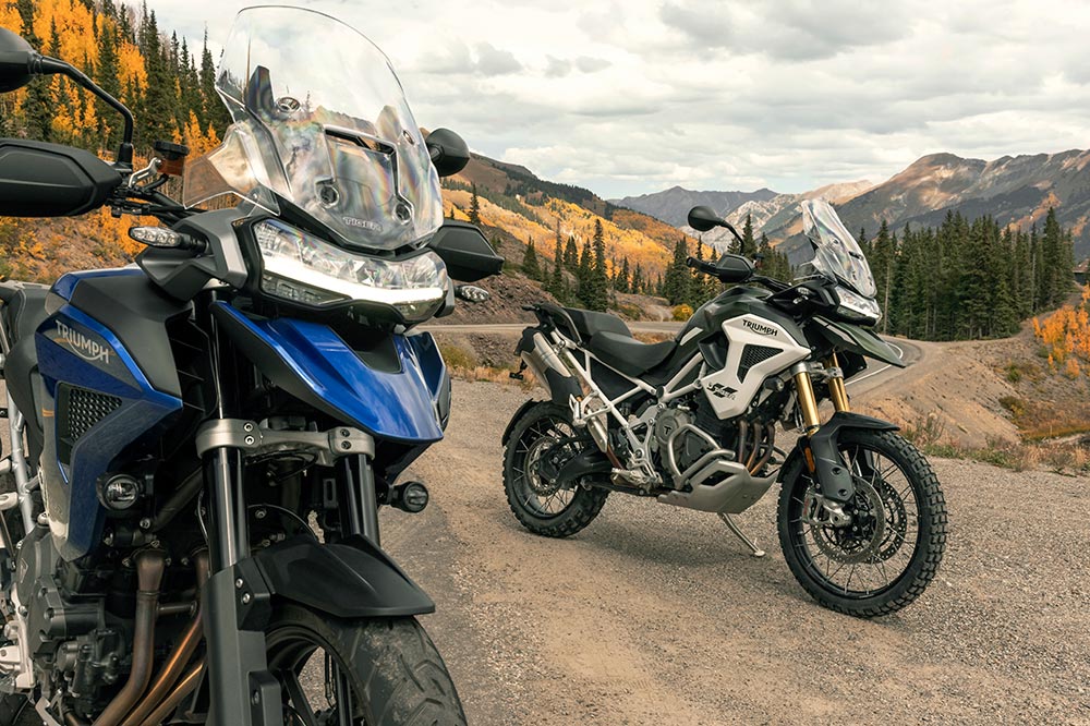 La Triumph Tiger 1200 es tu moto si vas a emprender largos viajes de aventura, si no es más polivalente la 900