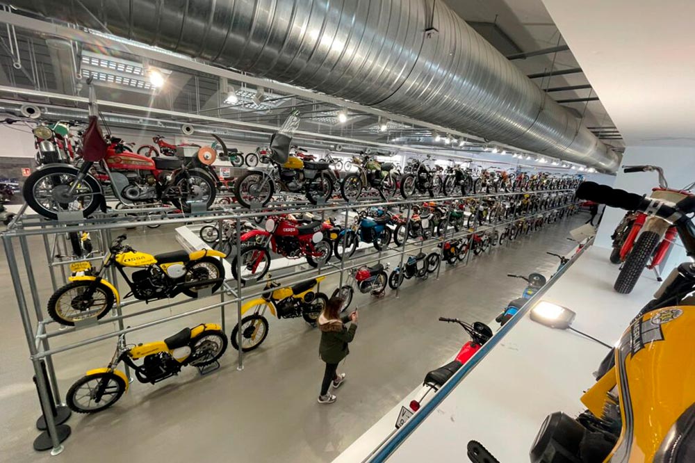 Exposición Motos Made in Spain Alcalá de Henares