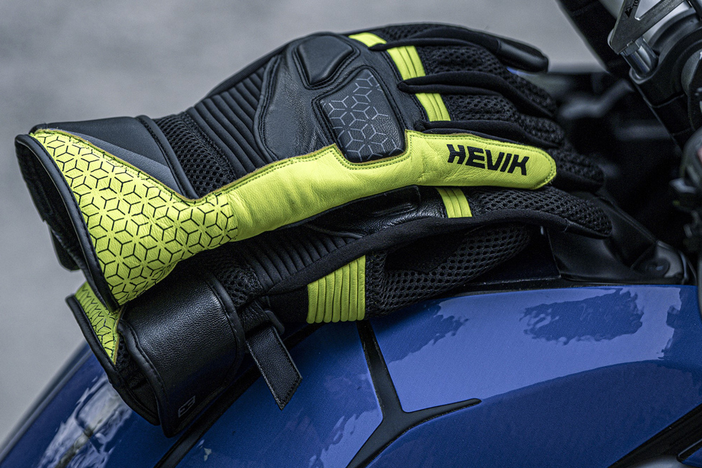 Guantes de verano Levante de Hevik