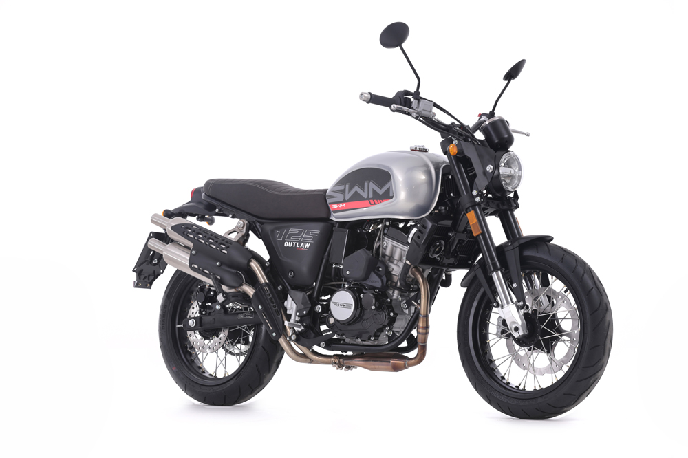 Una de las claves de estas dos motos de 125 es su motor con doble árbol de levas, de gran potencia