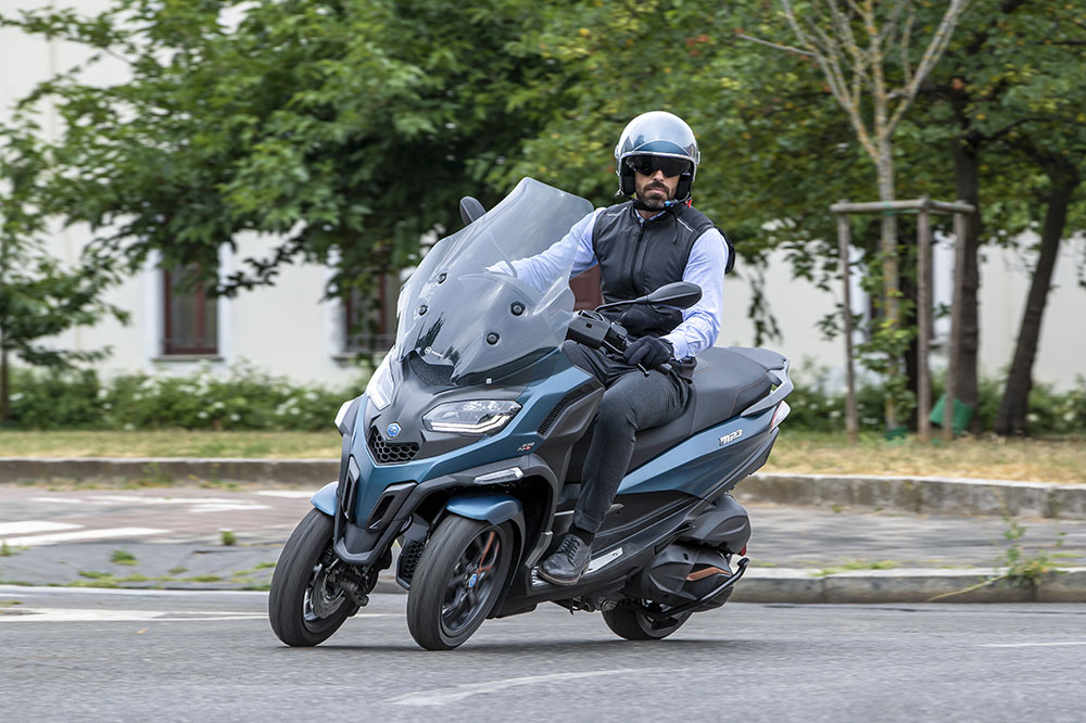 Piaggio MP3 2023