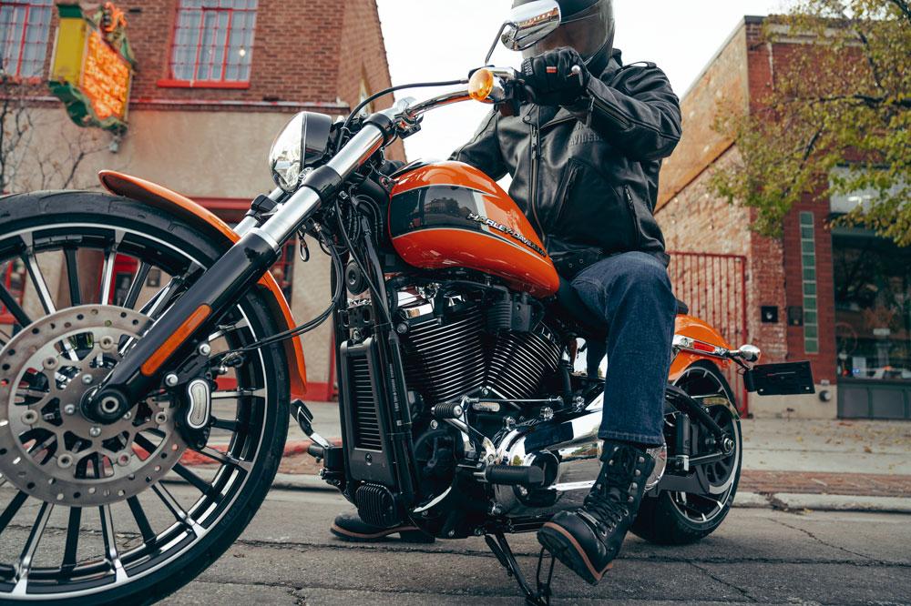 La Harley Breakout vuelve al catálogo de motos de Milwaukee este 2023