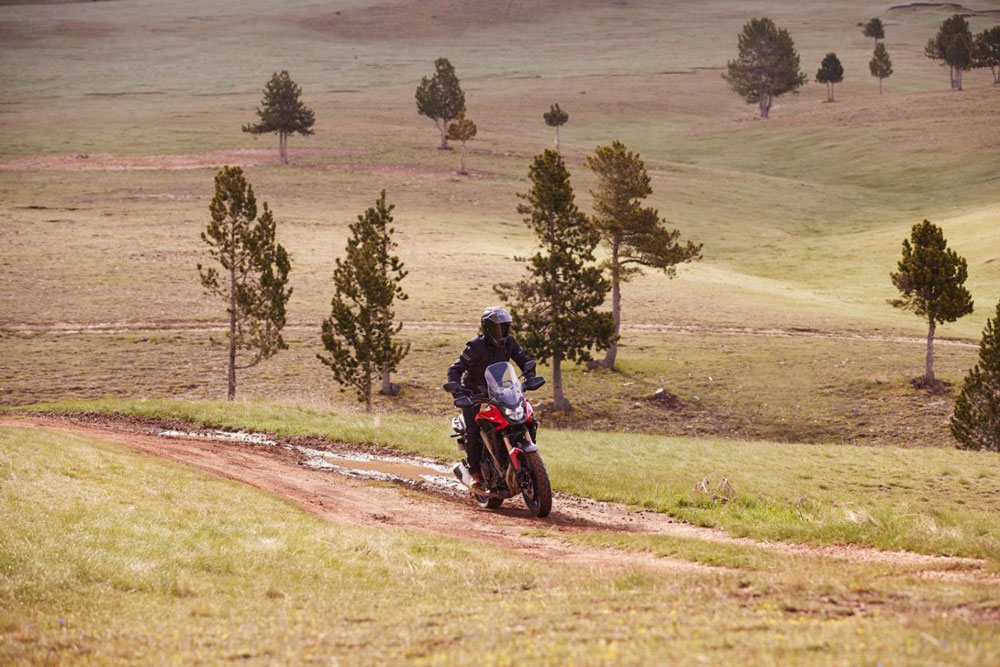 El uso de la moto fuera de carretera requiere unas habilidades especiales