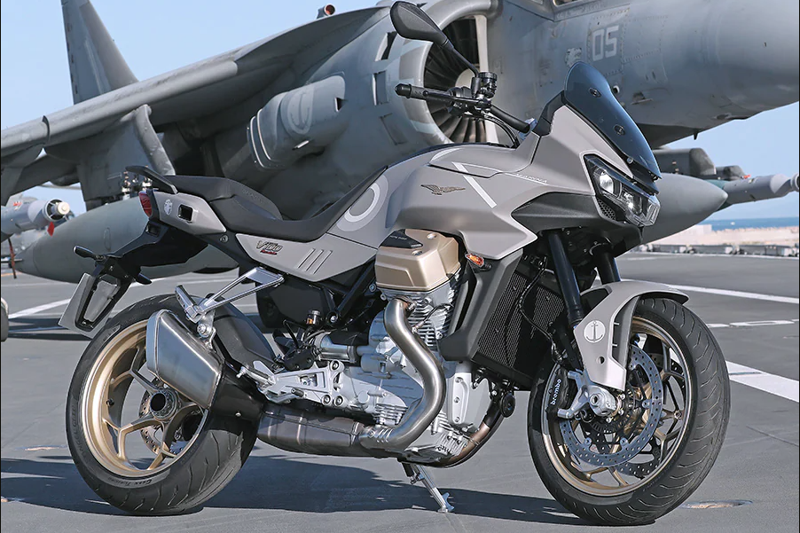 Moto Guzzi V100 Aziazione Navale