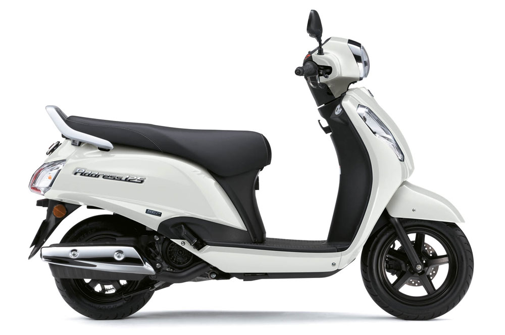 Suzuki no ha abandonado el aspecto práctico de sus Adress 125
