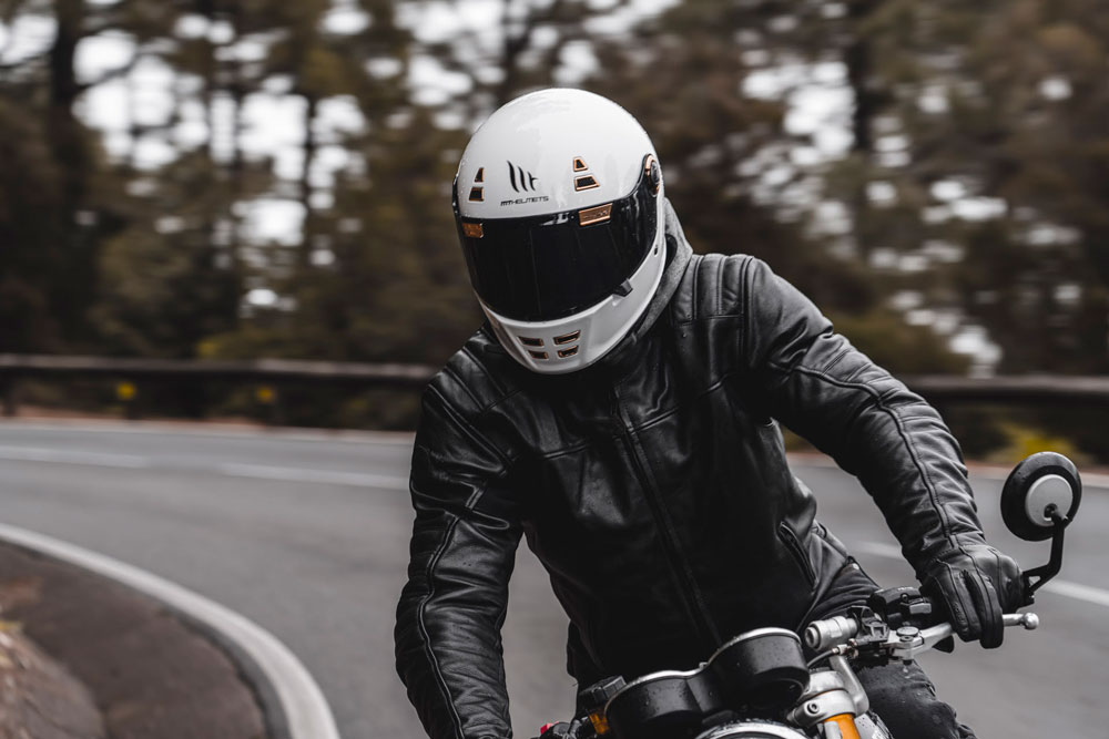 Casco integral MT Jarama de MT Helmets