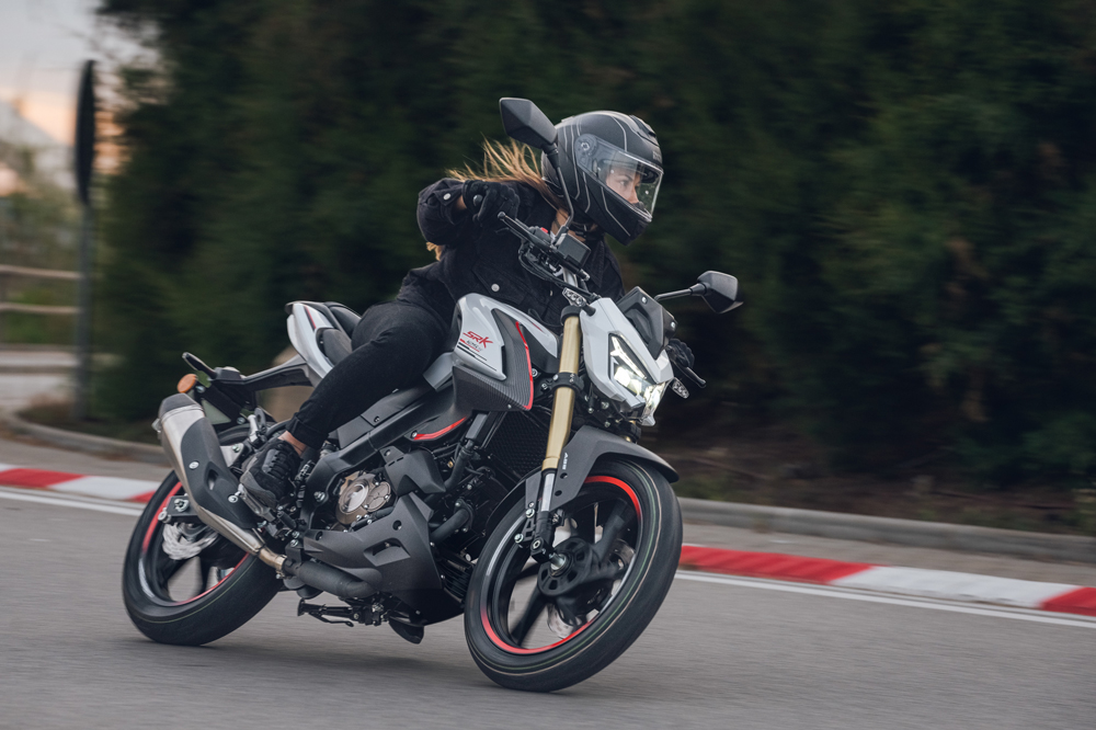 QJ Motor SRK 125 S