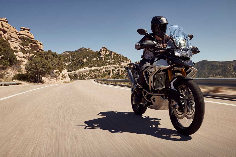 Las Triumph Tiger GT y GT Pro son las más asfálticas.