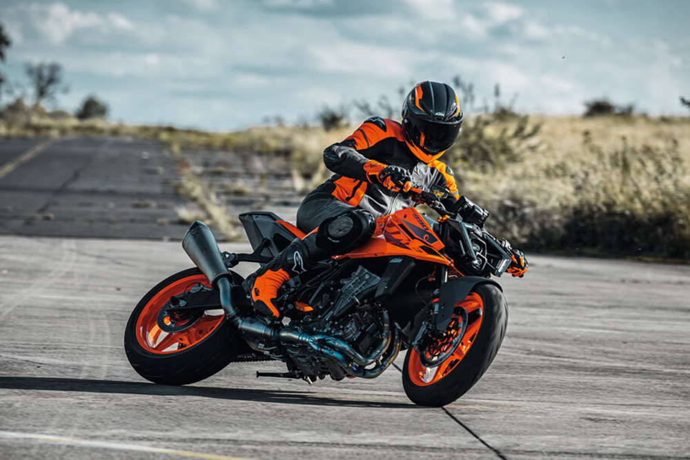 KTM 990 Duke 2024