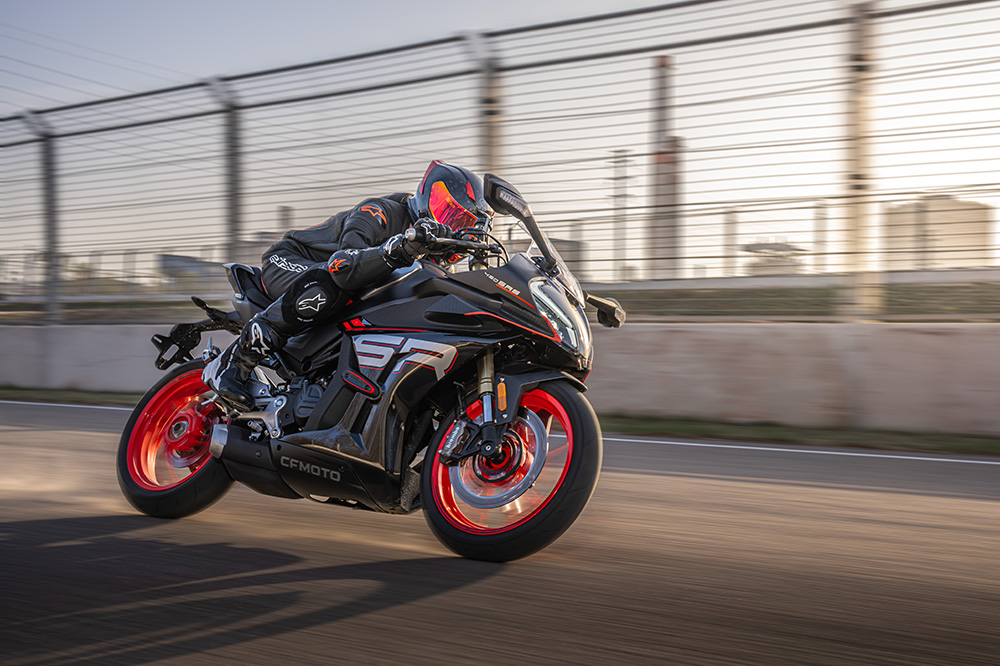 CFMoto 450SR S