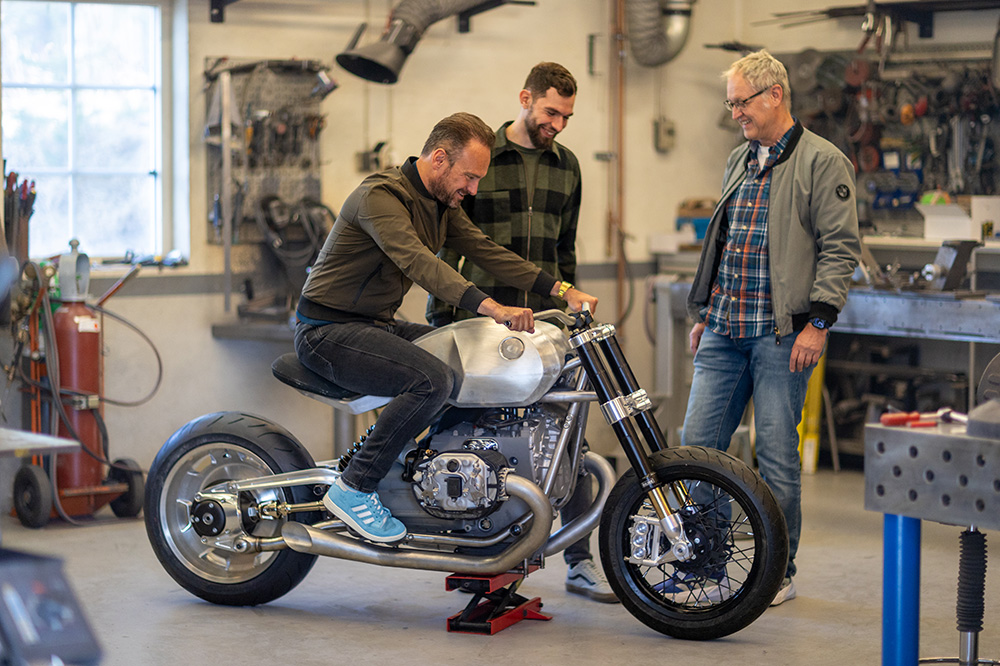 Un momento de la puesta a punto de esta BMW R20.