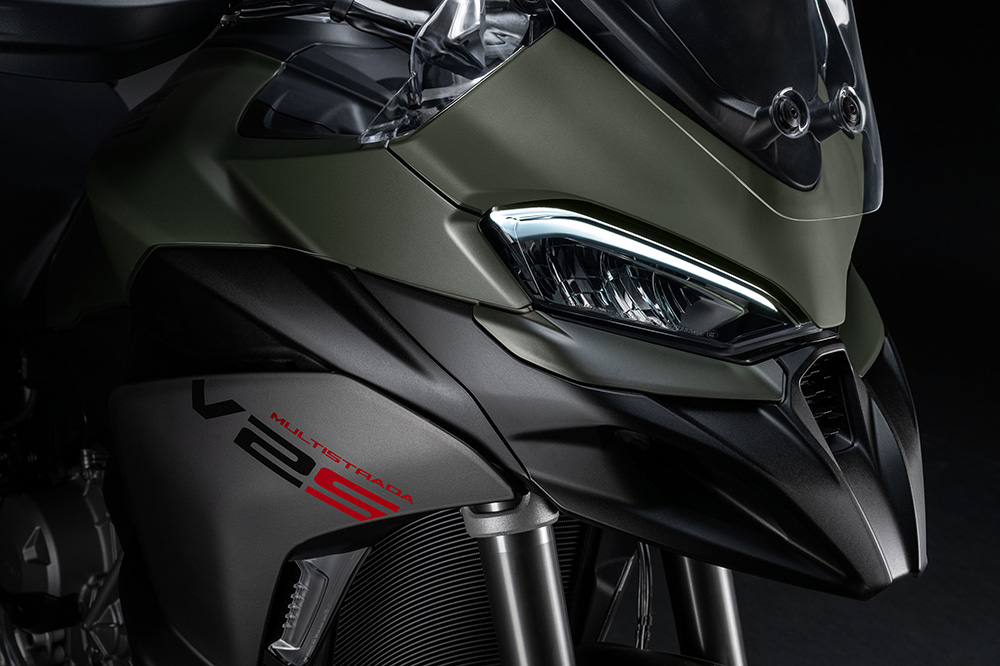 El nuevo frontal está inspirado en la Panigale.