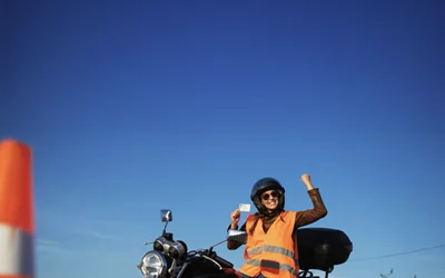 Seguro moto jóvenes